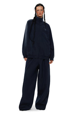 Синя спортивна куртка 