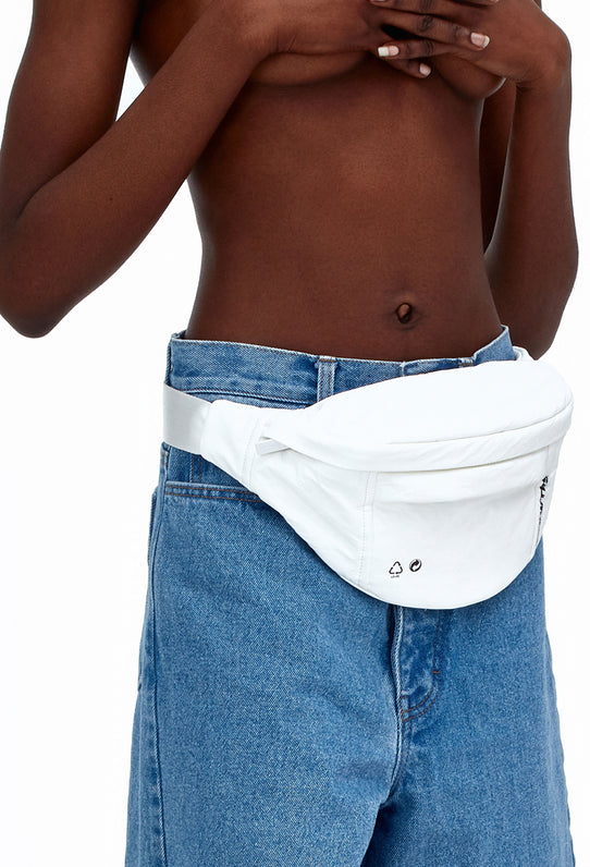 Біла поясна сумка